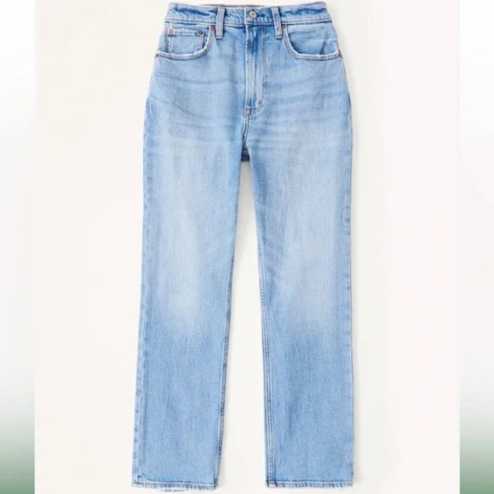 Abercrombie & Fitch The Ankle Straight Ultra High Rise in Light Wash